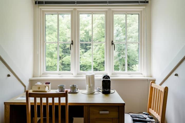 Roselands B&B Henley On Thames Duffield ภายนอก รูปภาพ